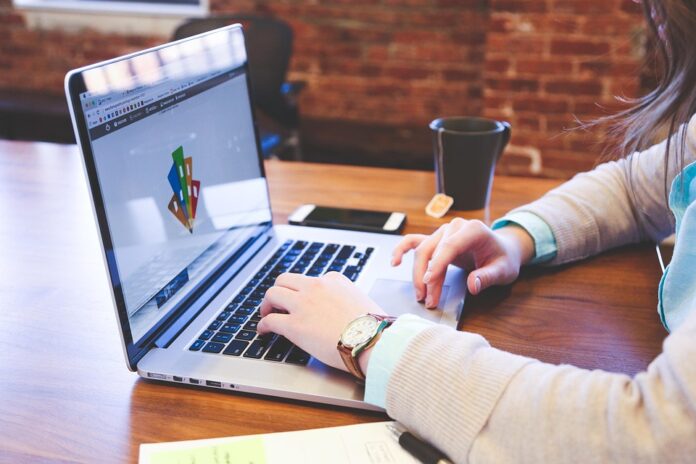 Breaking Free from the 9-to-5: A Step-by-Step Guide to Self-Employed Success