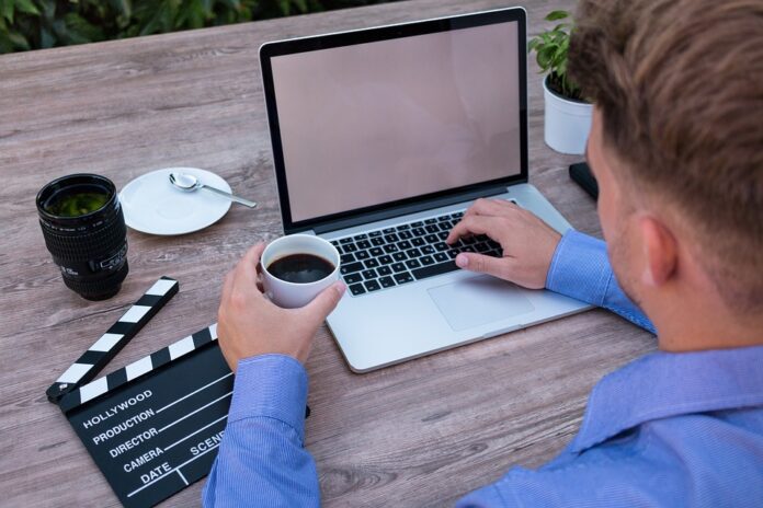 Ditch the 9-to-5: How to Start a Freelance Business and Live the Life You Want