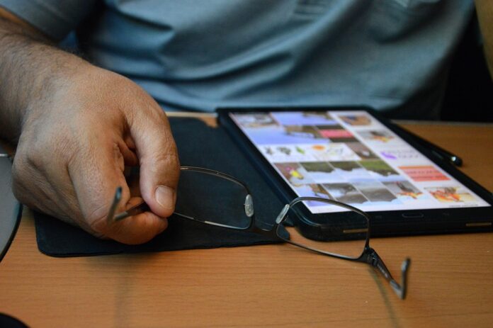 Freelance Revolution: How Online Platforms Are Changing the Game for Workers and Businesses
