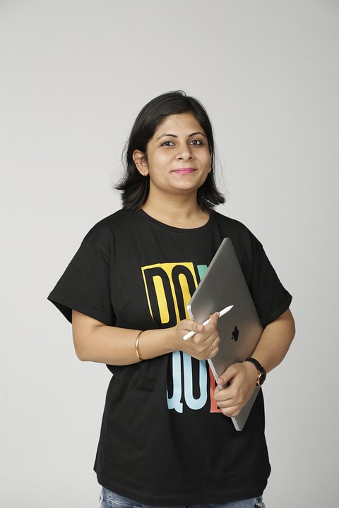 Freelance Tax 101: Everything You Need to Know About Deductions and Credits