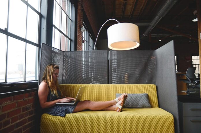 From Employee to Entrepreneur: How to Shift Your Mindset for Success