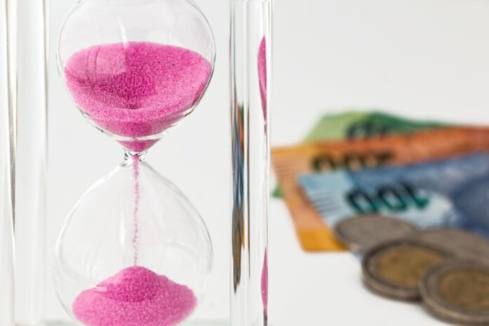The Feast or Famine Budget: How to Manage Irregular Income as a Self-Employed Individual