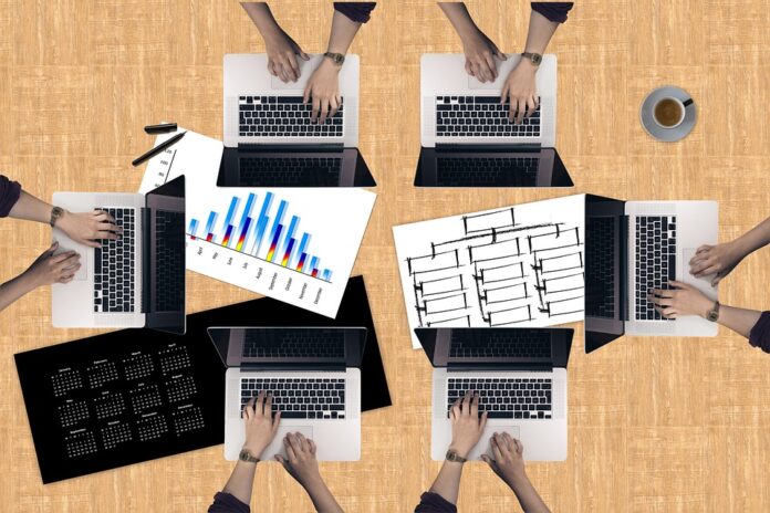 Invoicing, Taxes, and Benefits: Navigating the Financial Side of Freelancing