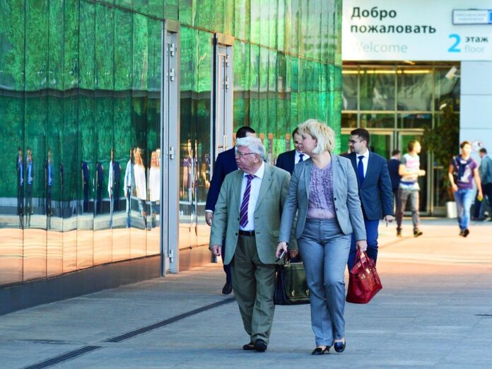 Managing Accounts Receivable and Payable: Tips for Small Business Owners